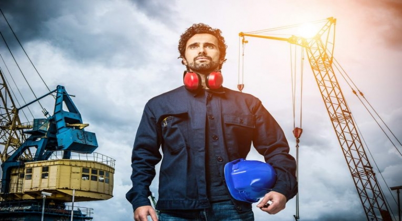 從市場需求看，棚原材料消耗管價格將進入峰值弧頂區